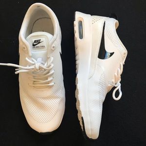 Nike White Sneakers  Sz 7